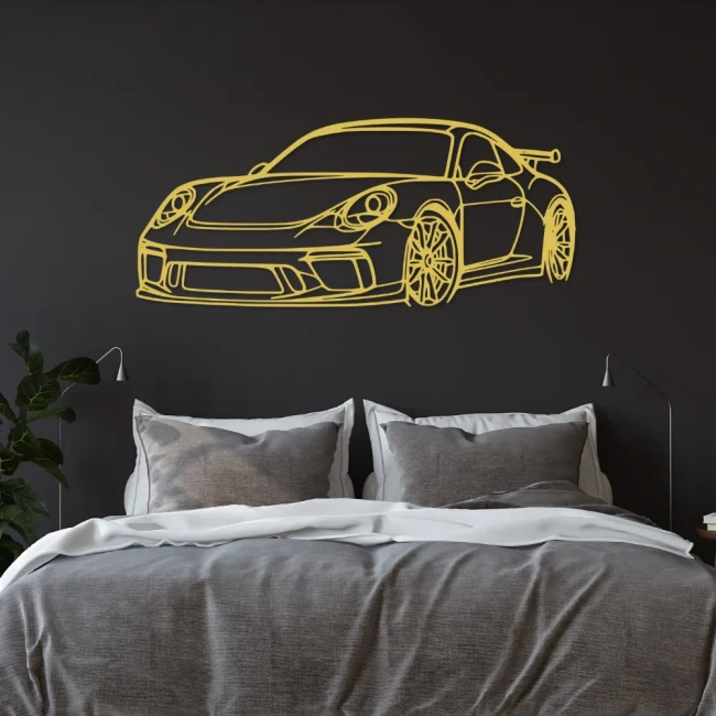 porsche-911-gt3-zloty-w-sypialni