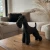 foksterier-drewniana-figura-psa-salon-stolik
